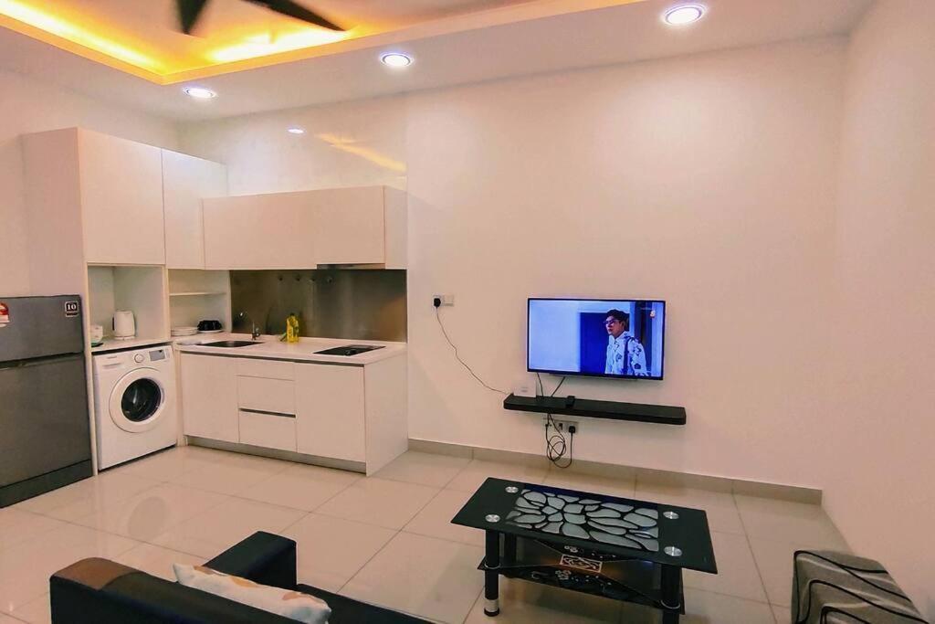 Apartemen Jb Twin Galaxy Near Ksl Mall And Newyorkhotel *