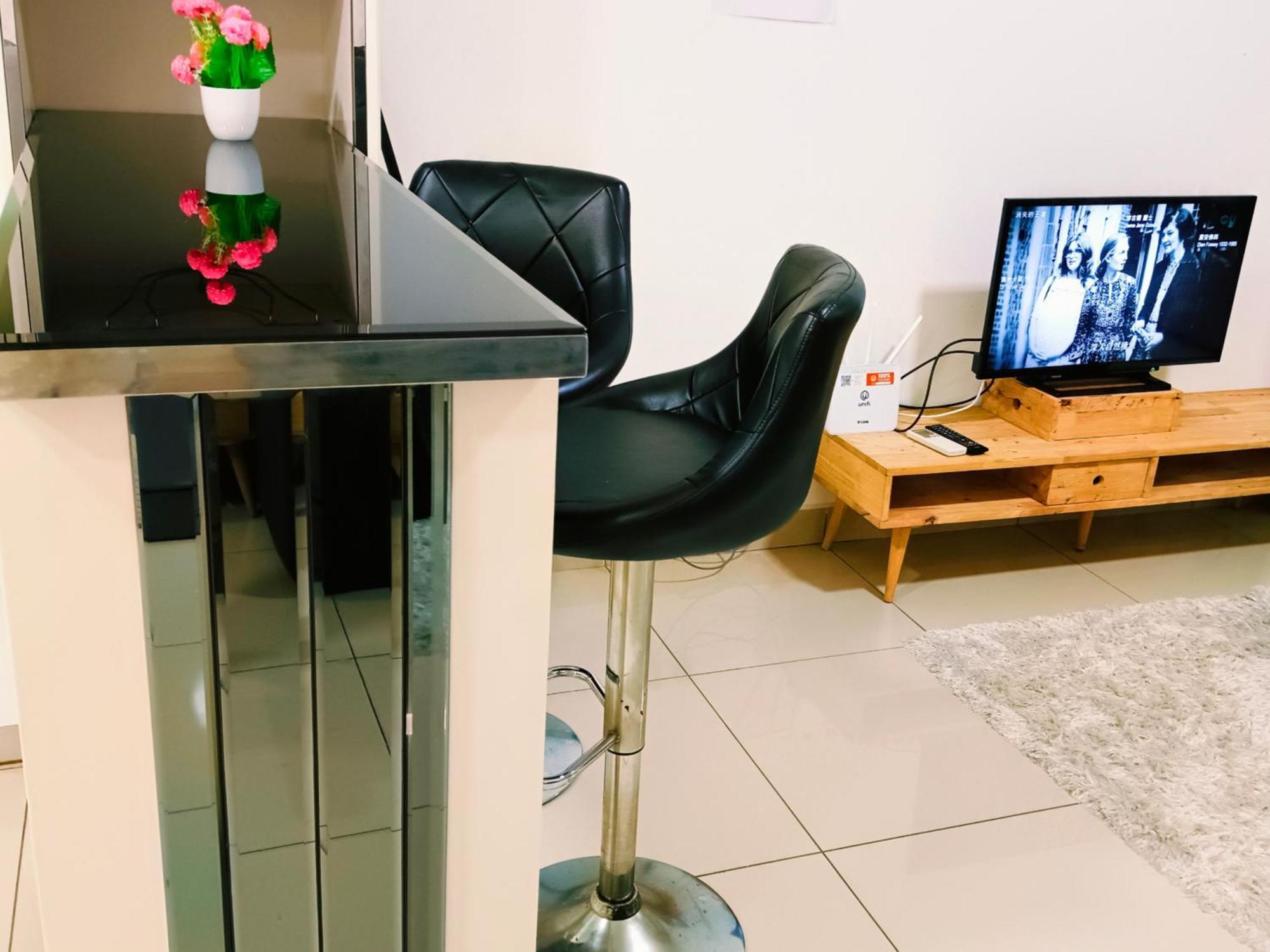 Jb Twin Galaxy Near Ksl Mall And Newyorkhotel Apartemen