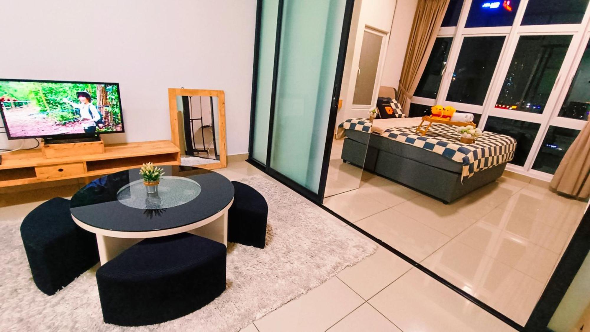 Jb Twin Galaxy Near Ksl Mall And Newyorkhotel Apartemen